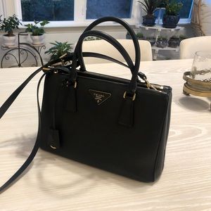 Medium Prada Galleria Saffiano leather bag FREE WALLET